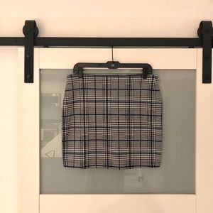 Express Black, Blue and White Plaid Stretch Skirt